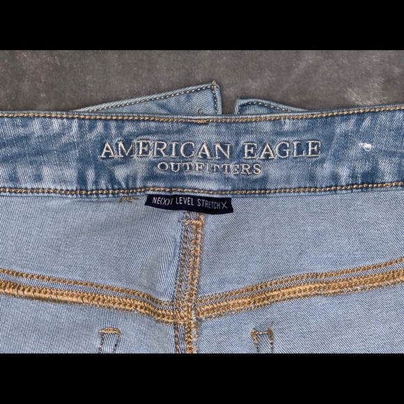American Eagle Hi-Rise Short Shorts - Picture 6 of 6